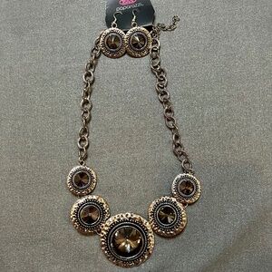 New Paparazzi Silver Medallion Necklace and Earring Set